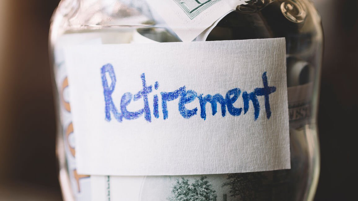 5 reasons to roll over an old 401(k) into an IRA